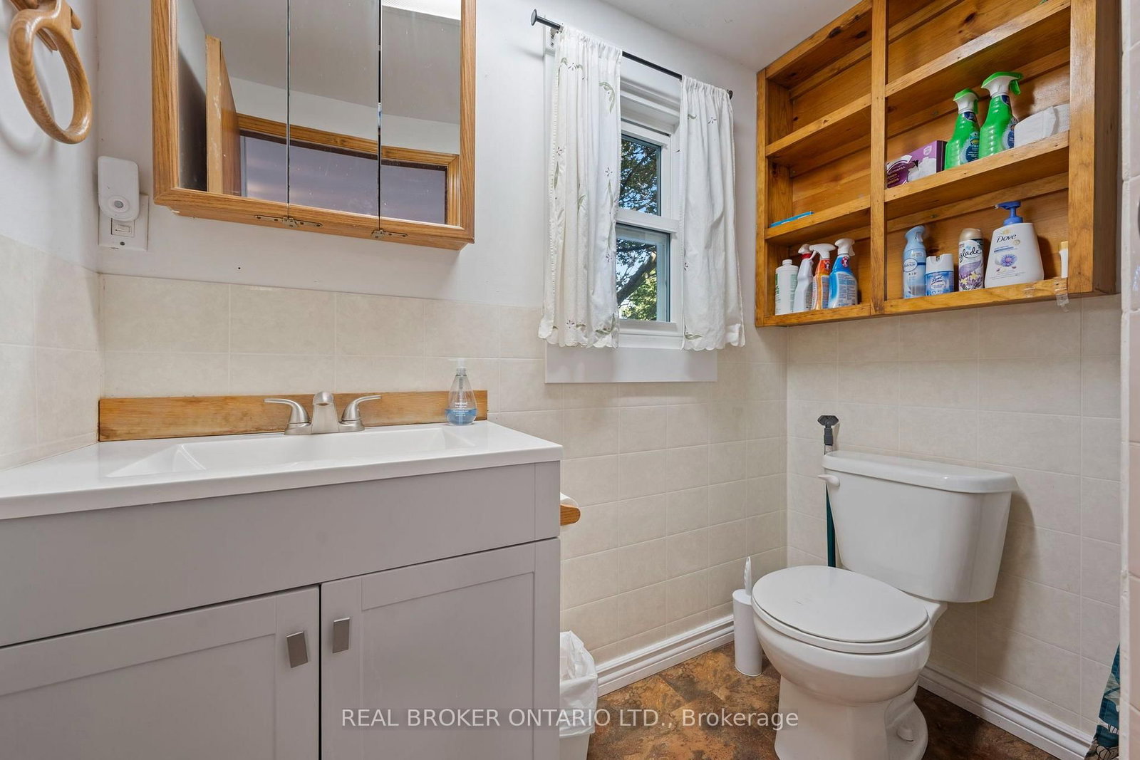 37 Woodstock Avenue • Norfolk, ON photo 17