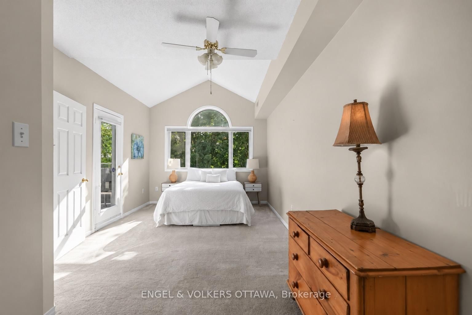 116 Robson Court • Ottawa, ON photo 21