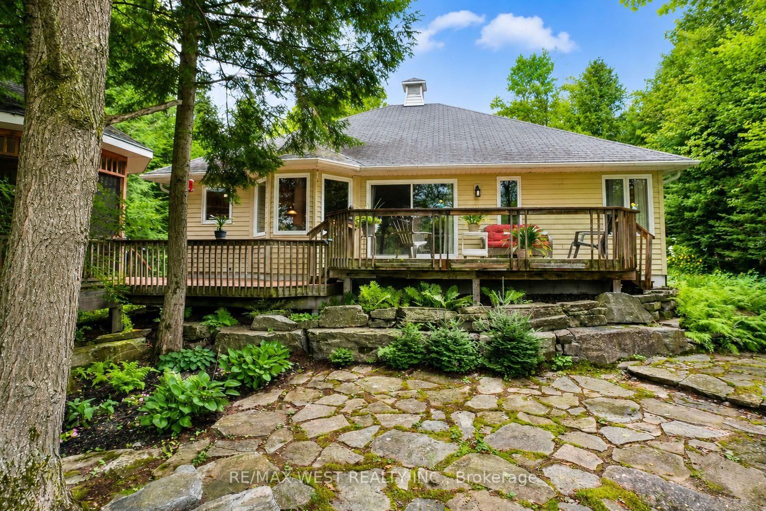 20 Deerhurst Highlands Drive • Huntsville, ON photo 15