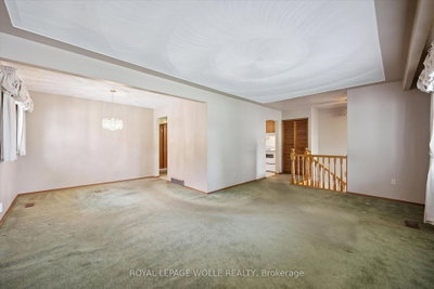 309 TOLL GATE Boulevard • Waterloo, ON photo 7