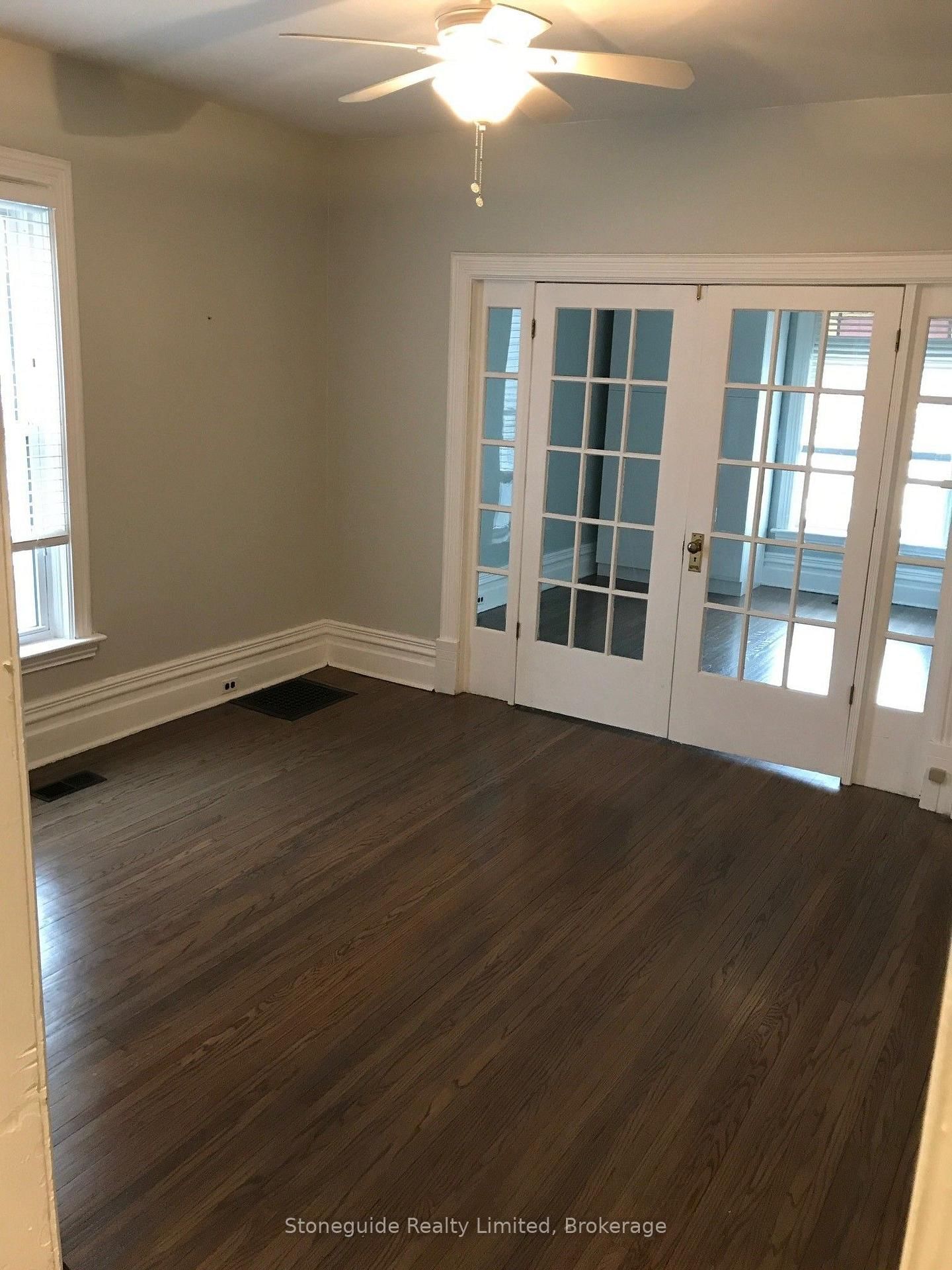 540 Charlotte Street • Peterborough, ON photo 34