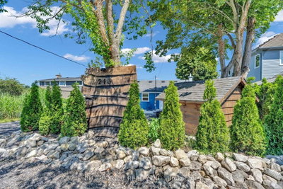 213 William Street • Central Elgin, ON photo 4