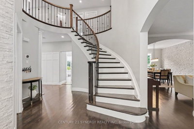 1783 Heatherstone Crescent • Ottawa, ON photo 5