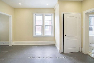 66 Adelaide Street S • London South, ON photo 9