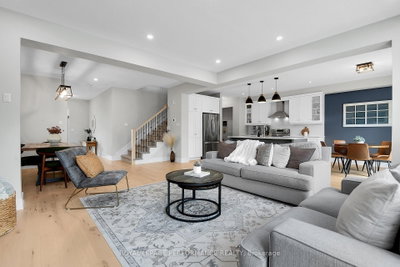 56 Pelham Crescent • Richmond, ON photo 7