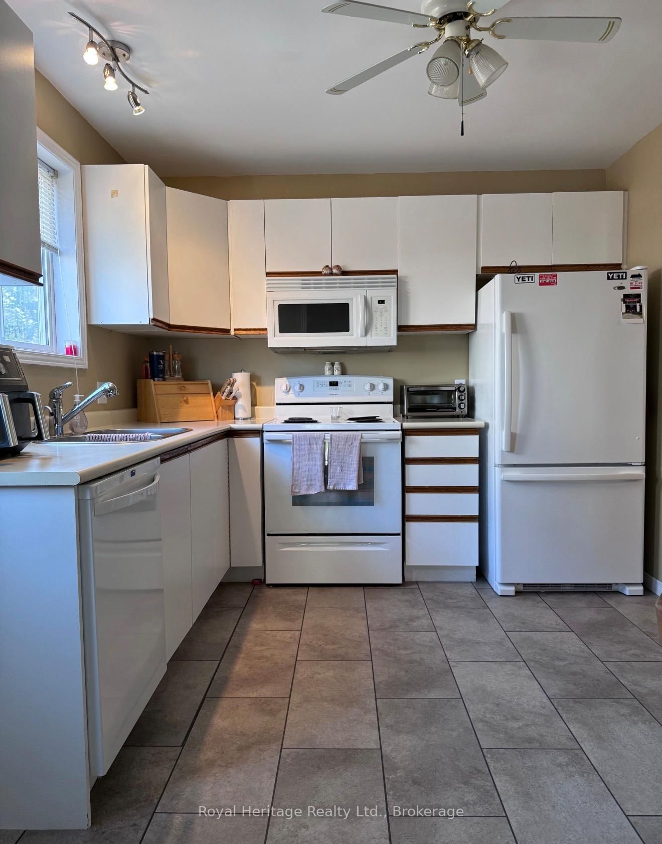 7 Lang Court • Kawartha Lakes, ON photo 4