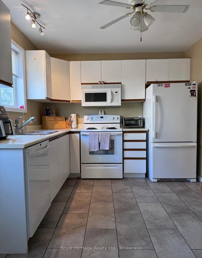 7 Lang Court • Kawartha Lakes, ON photo 4