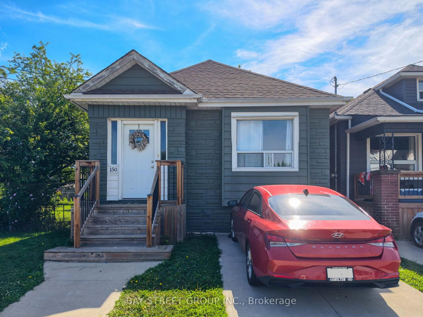 150 Crosthwaite Avenue N • Hamilton, ON photo 1