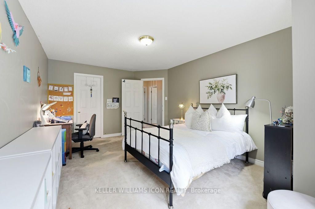 15 Locheland Crescent • Ottawa, ON photo 25