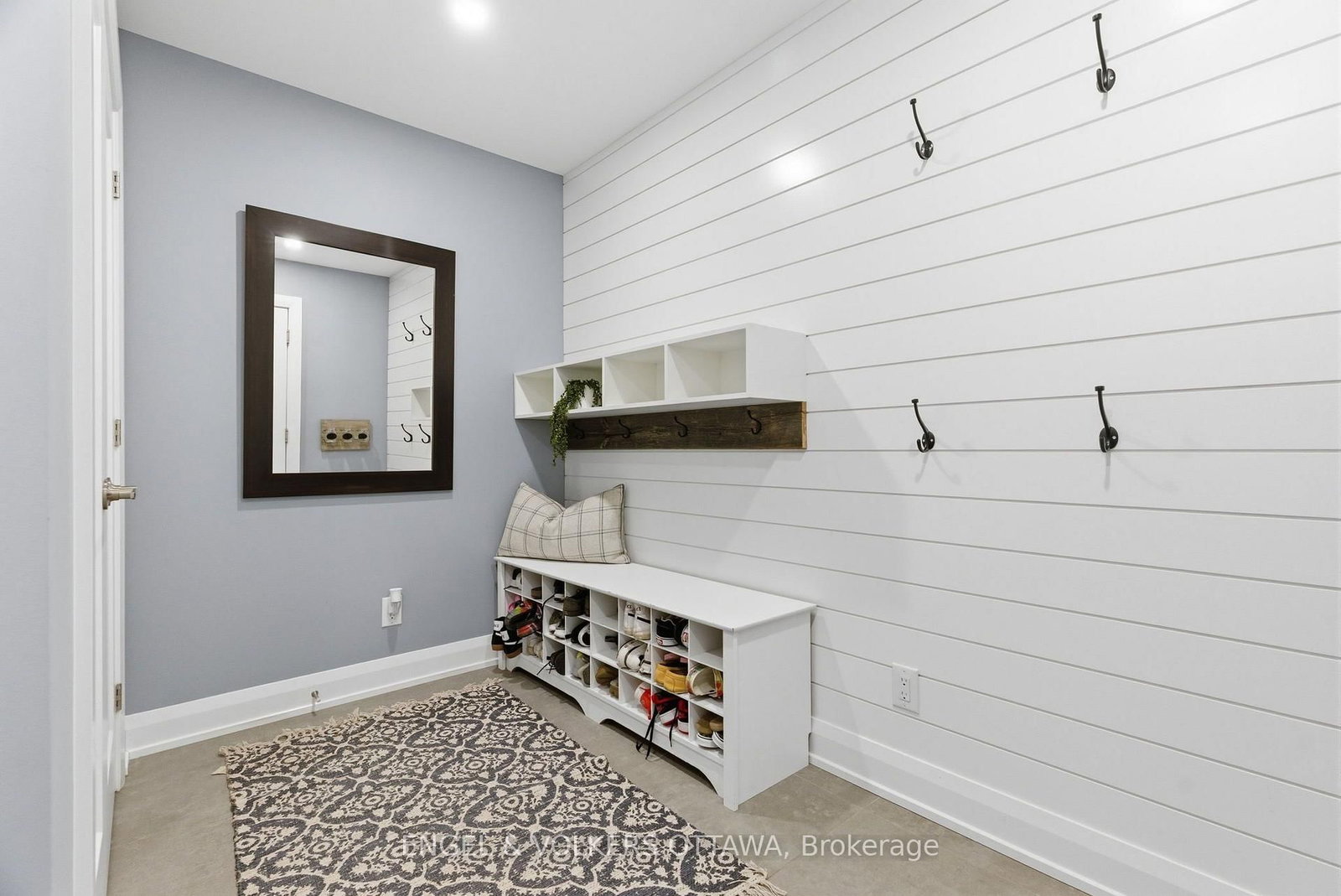 640 Meadowridge Circle • Carp, ON photo 16