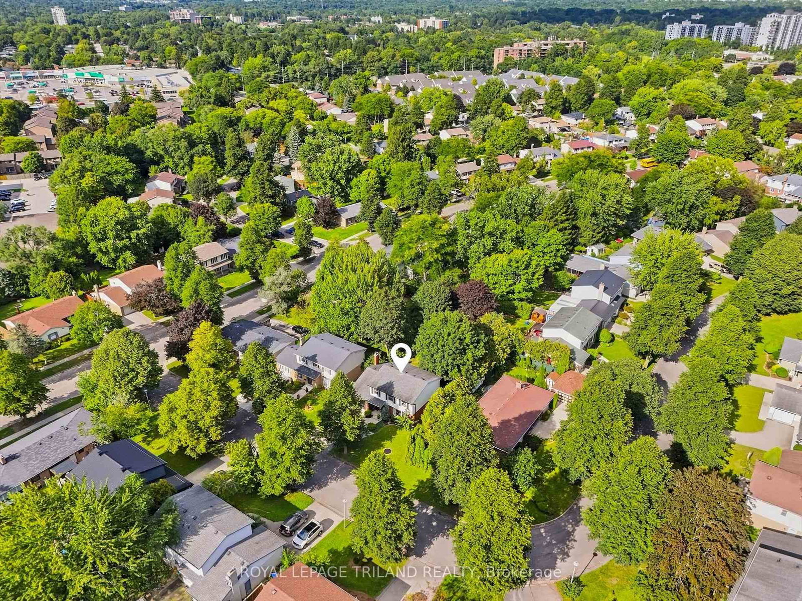 32 HUNTER WOODS Crescent • London South, ON photo 43