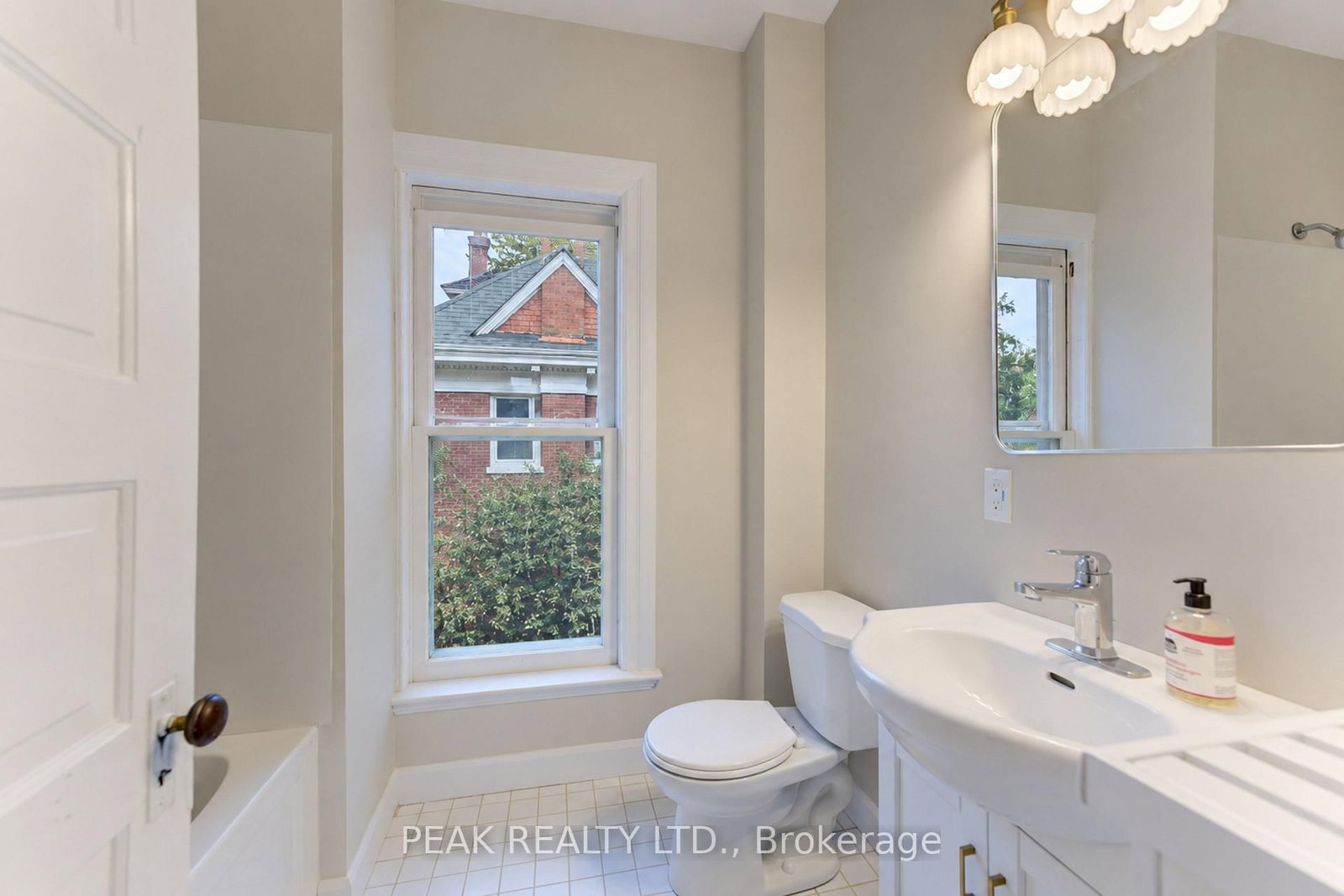 521 Princess Street • Woodstock, ON photo 13