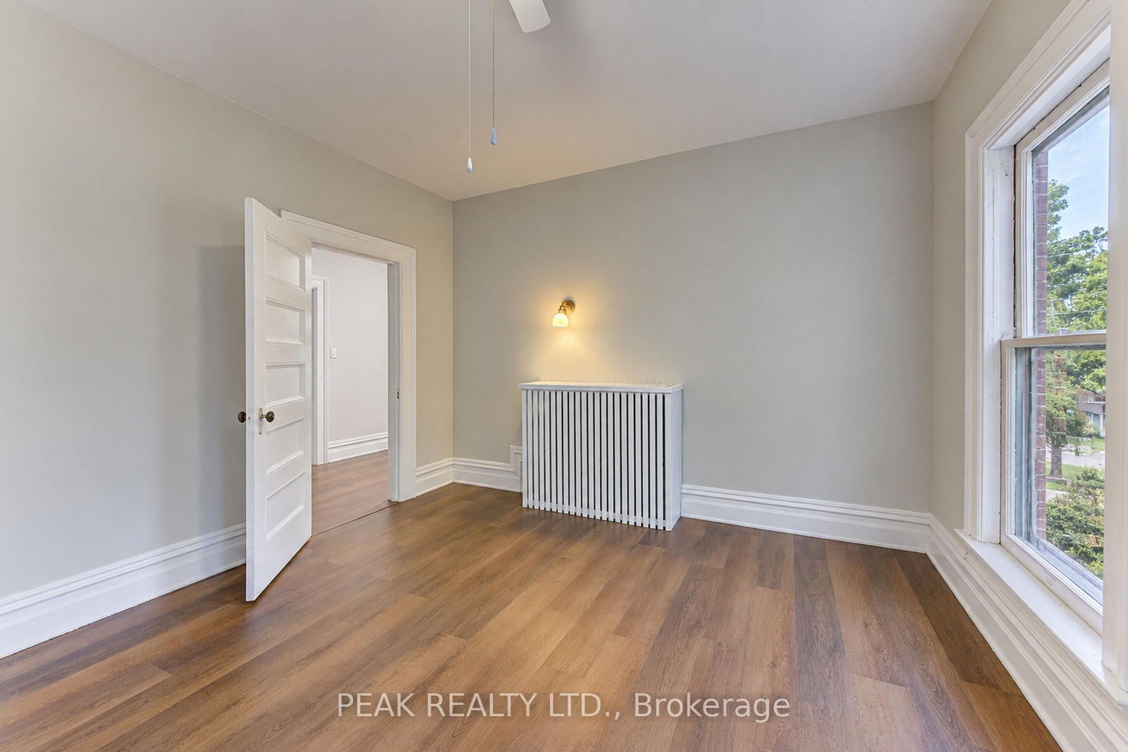 521 Princess Street • Woodstock, ON photo 8