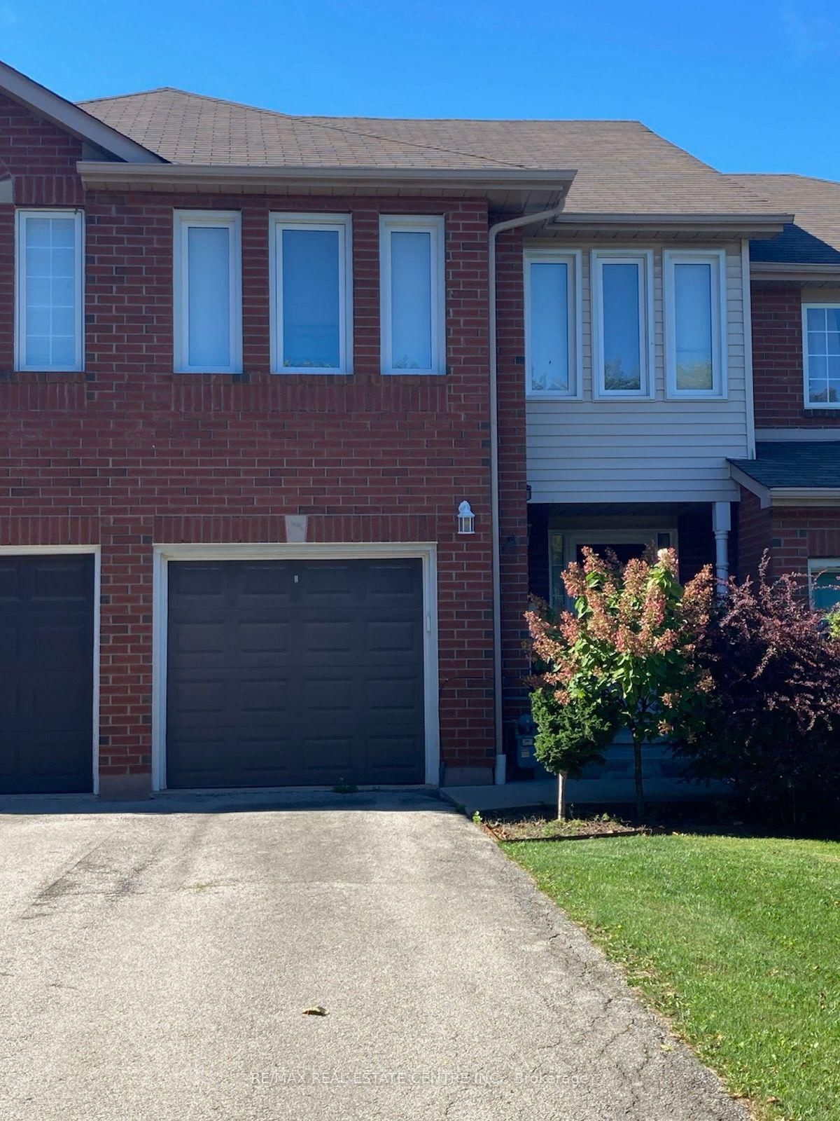 2 Walker Court • Grimsby, ON photo 36