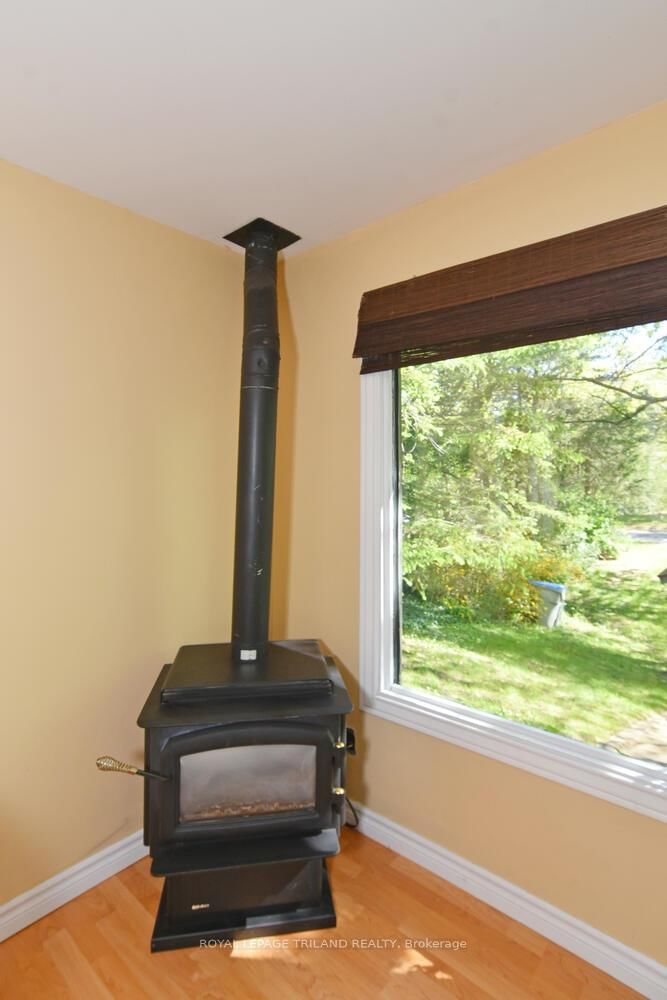 10111 Herbert Street • Lambton Shores, ON photo 6
