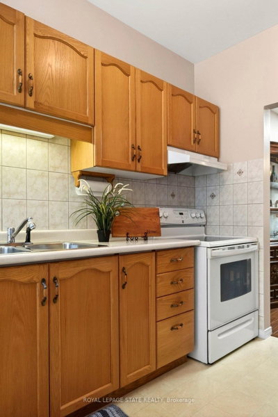 20 Kitty Murray Lane • #11 • Hamilton, ON photo 8