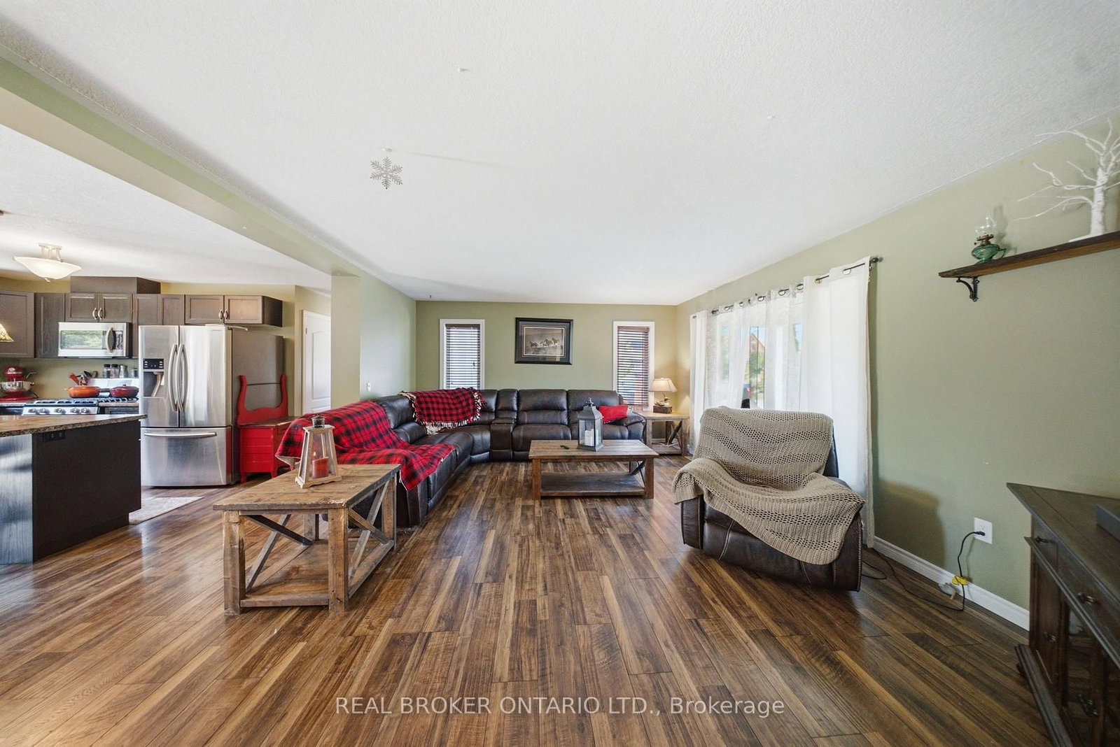 66 Talbot Street • Haldimand, ON photo 8