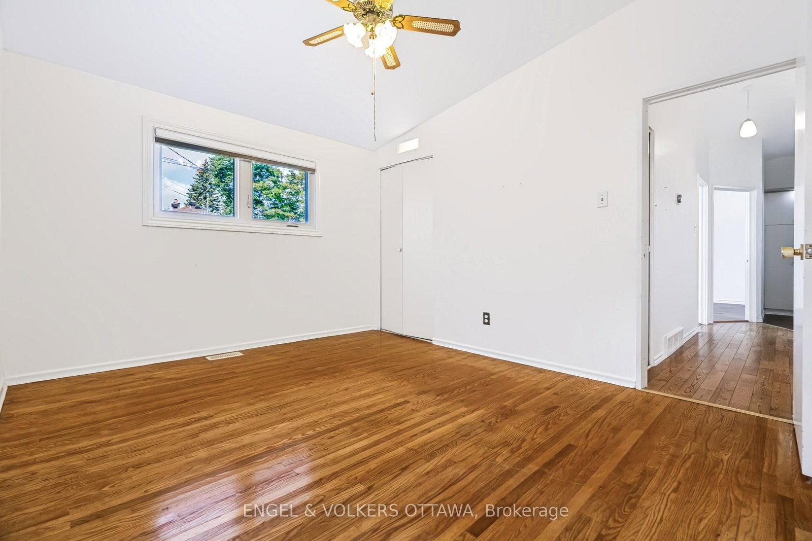 2034 Cornish Street • Ottawa, ON photo 16