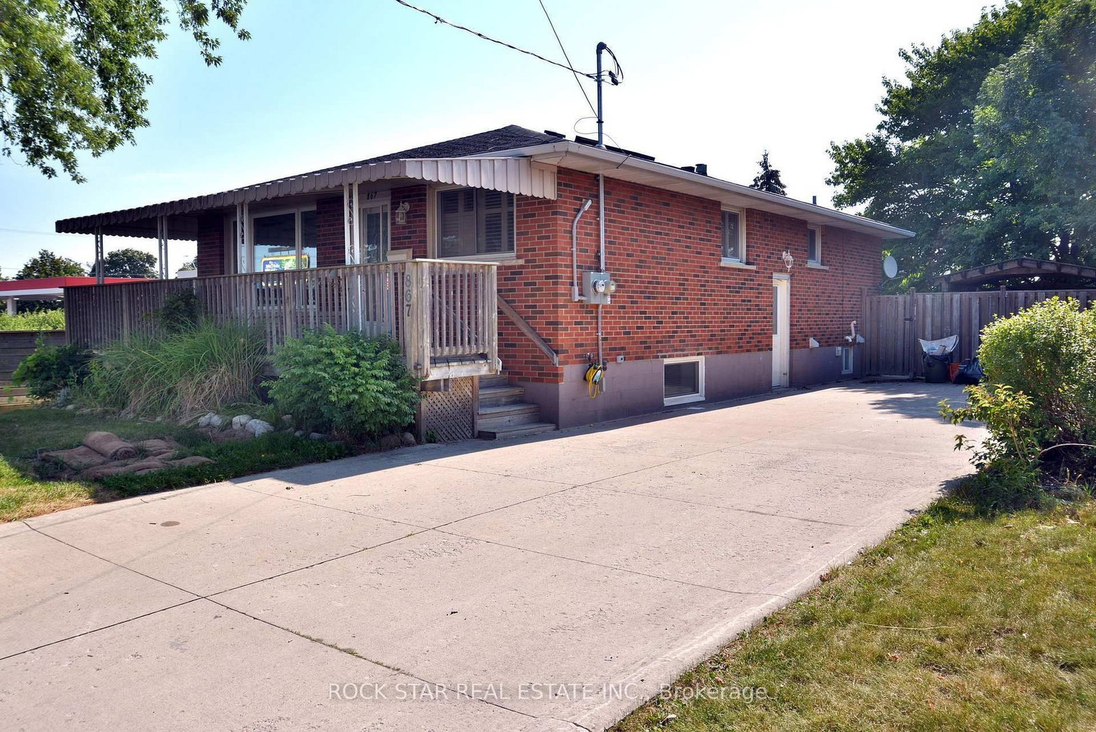 Detached House for sale at 867 UPPER SHERMAN Avenue, Hamilton, Ontario, L8V 3N2 - Thorner - MLS: X13794596