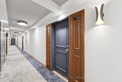 500 Laurier Avenue W • #909 • Ottawa, ON photo 4