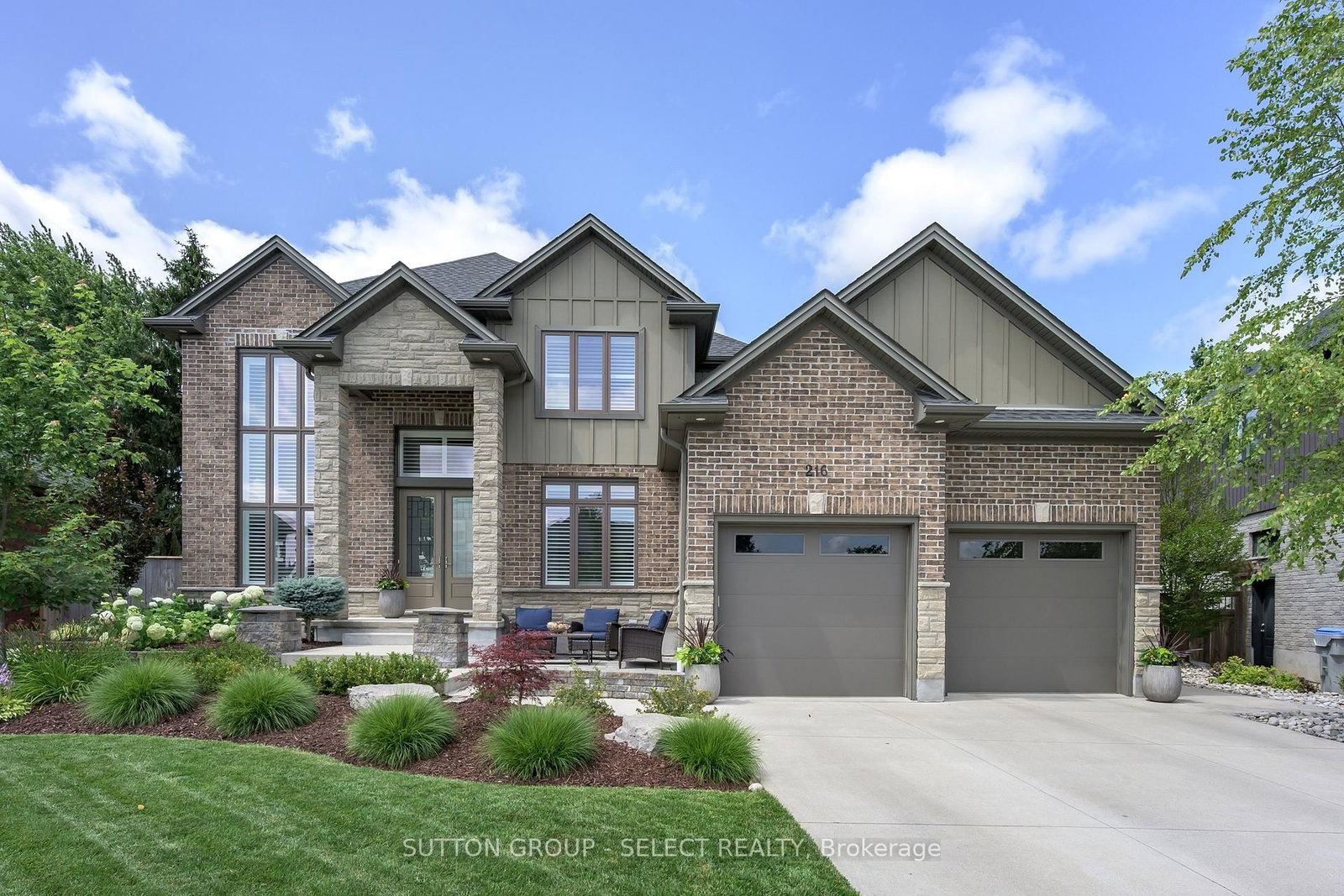 Detached House for sale at 216 Martin Drive, Middlesex Centre, Ontario, N0M 2A0 - Ilderton - MLS: X13795582