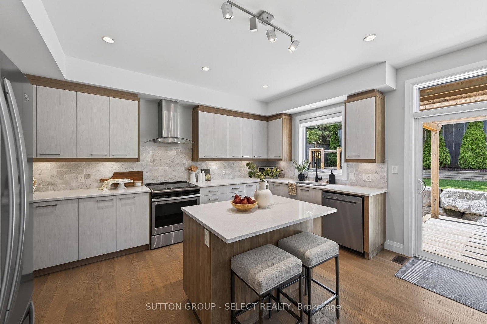 216 Martin Drive • Middlesex Centre, ON photo 14