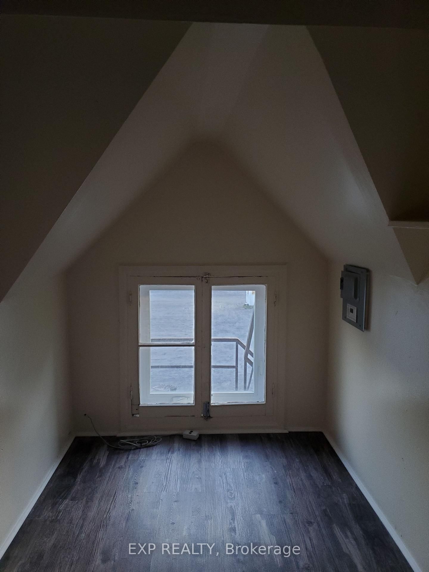 360 Gilmour Street • Ottawa, ON photo 16