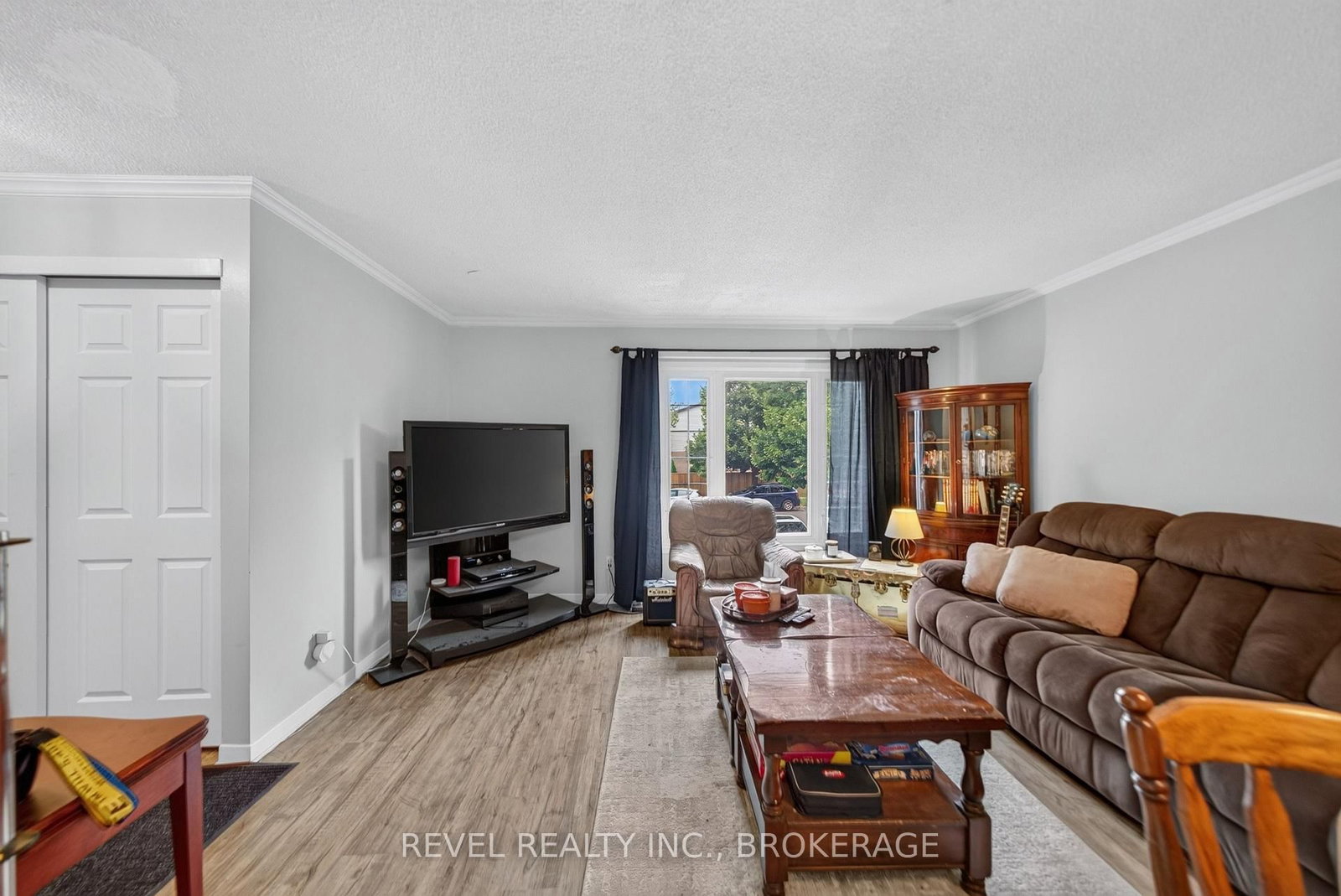 986 Killarney Crescent • Kingston, ON photo 5