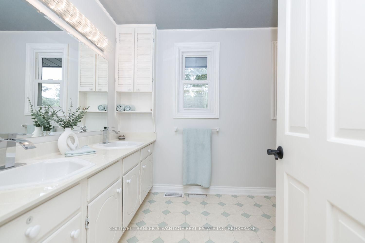 16 Willowdale Court • Pelham, ON photo 27