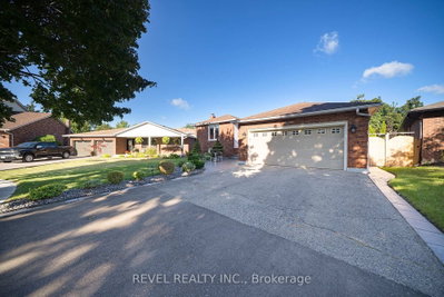 15 Fox Run • Brantford, ON photo 3