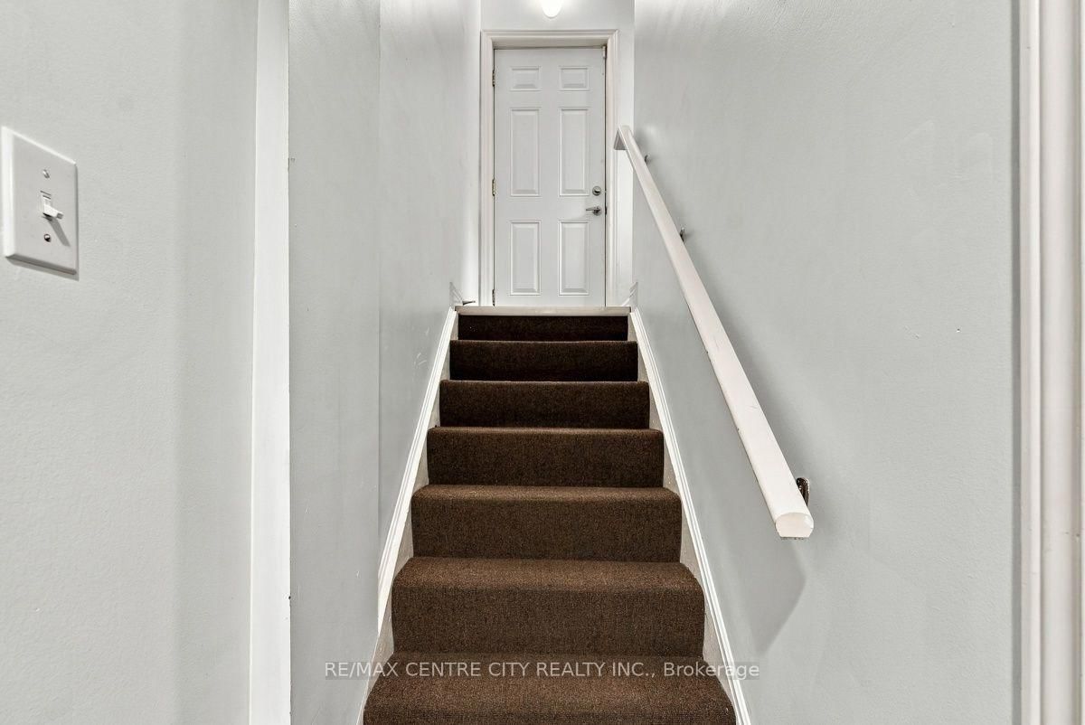 1570 Hansuld Street • London East, ON photo 26