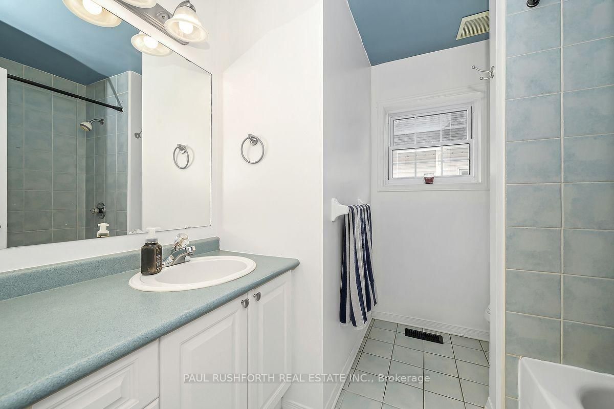 1800 Nicolet Way • Ottawa, ON photo 25