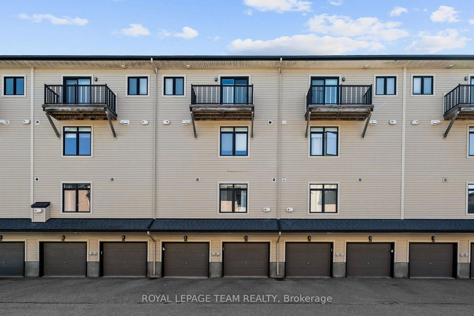 212 Pembina Private • Ottawa, ON photo 43