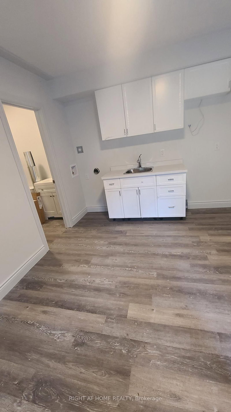Back Unit - 639 Ontario Street