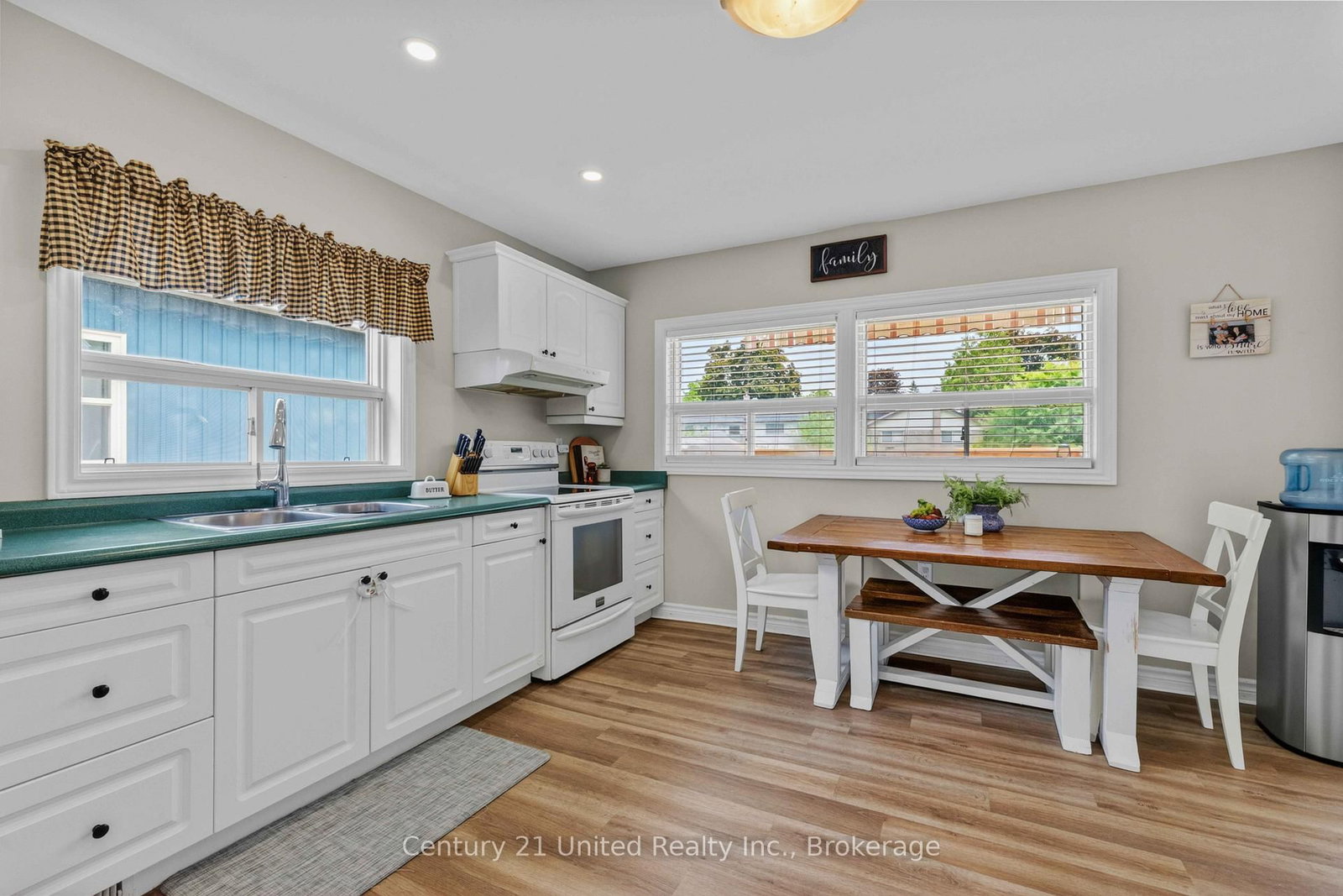 48 Leahys Lane • Peterborough, ON photo 4