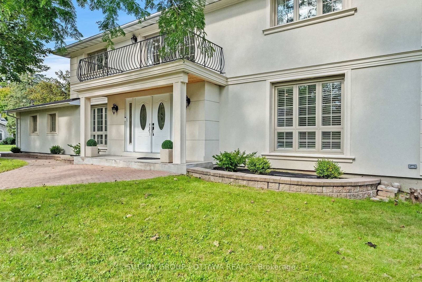 11 Lennon Drive • Ottawa, ON photo 4