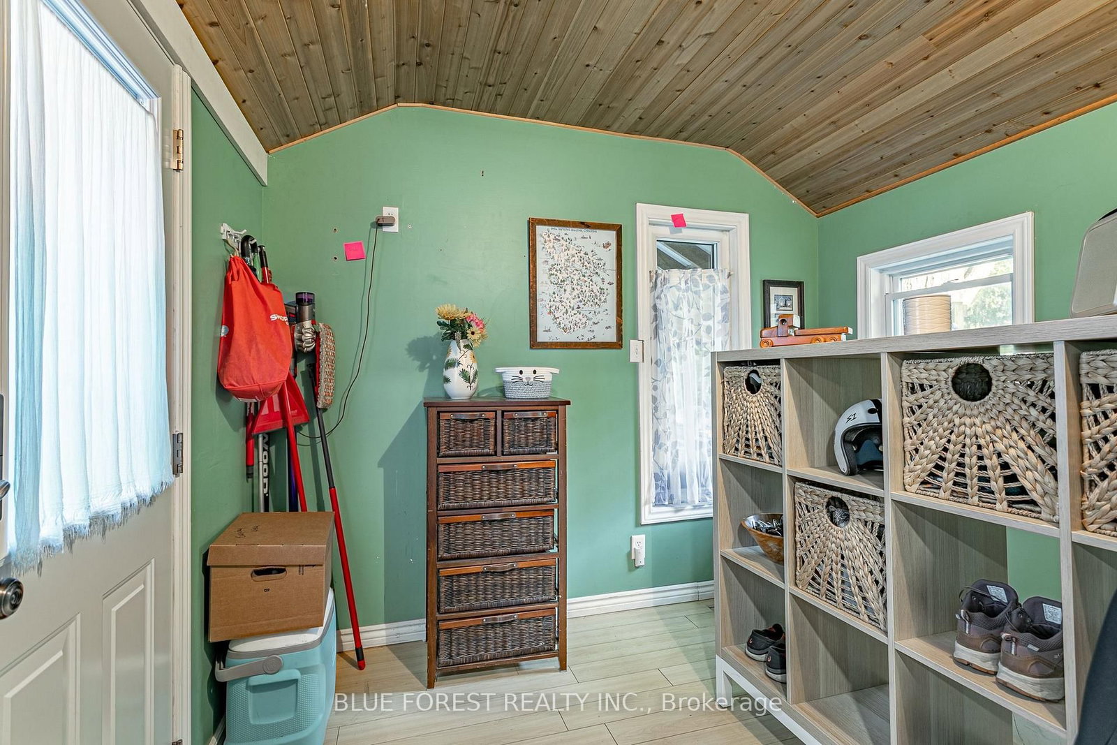 354 Calgary Street • London East, ON photo 13