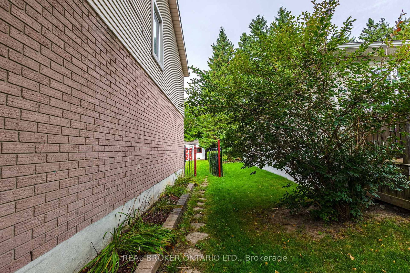 14 Pamela Place • Guelph, ON photo 30