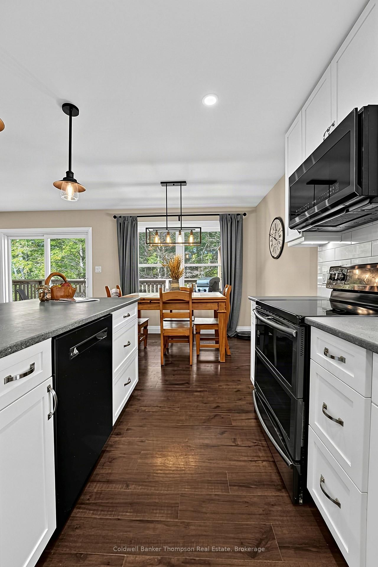 15 Goodwin Drive photo 9