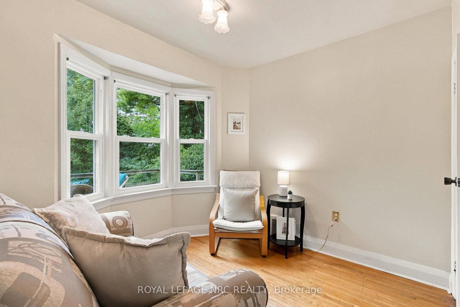 28 Glenridge Avenue • St. Catharines, ON photo 15