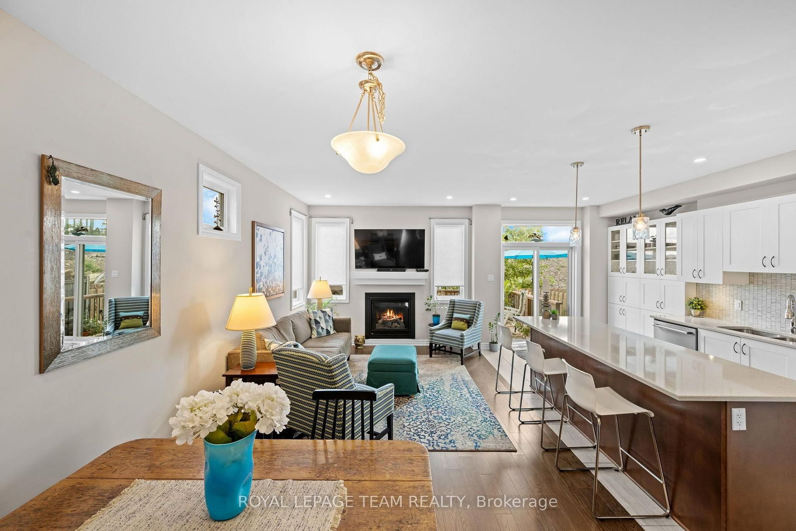 249 Kimpton Drive • Ottawa, ON photo 5