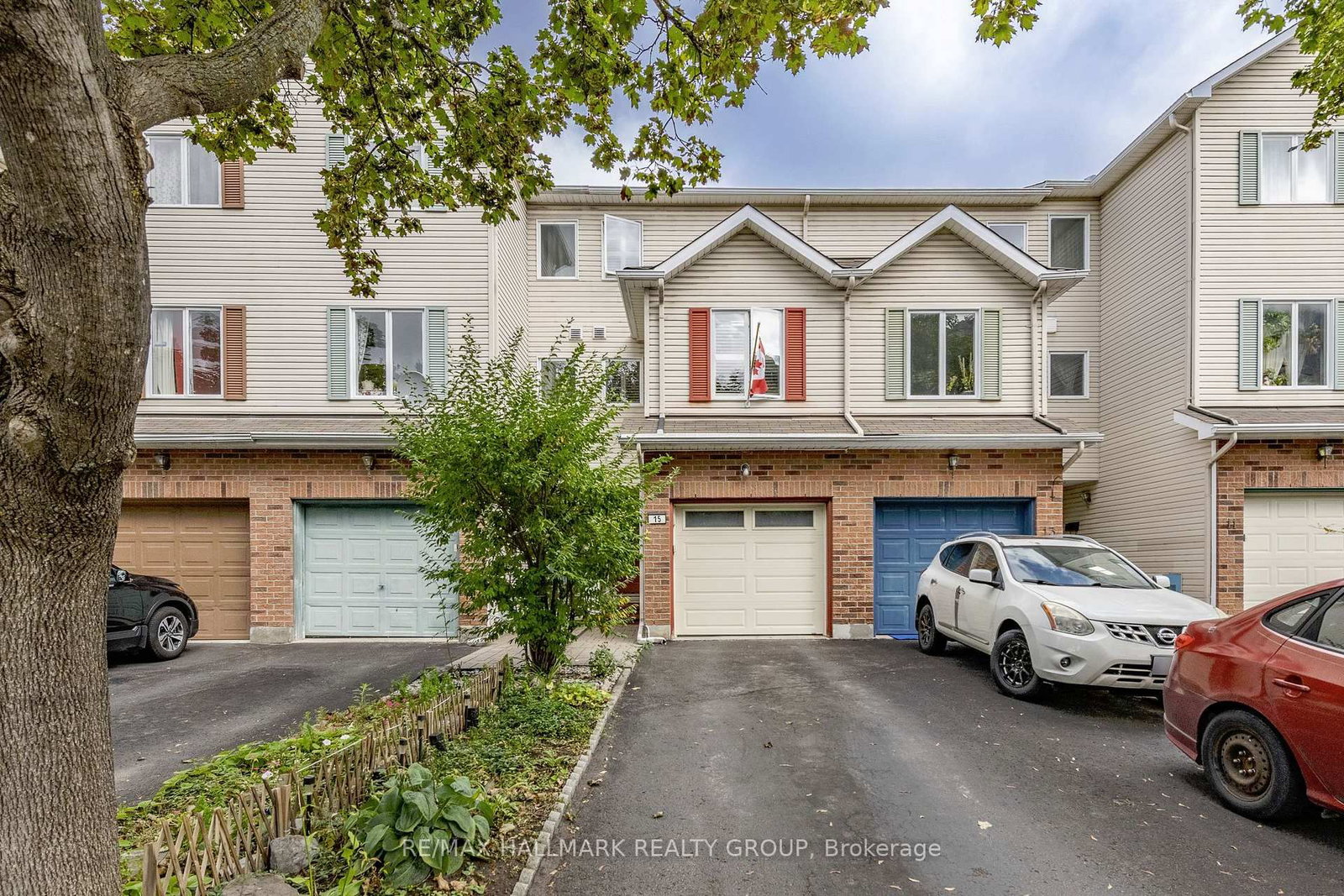 15 Provender Avenue • Ottawa, ON photo 4