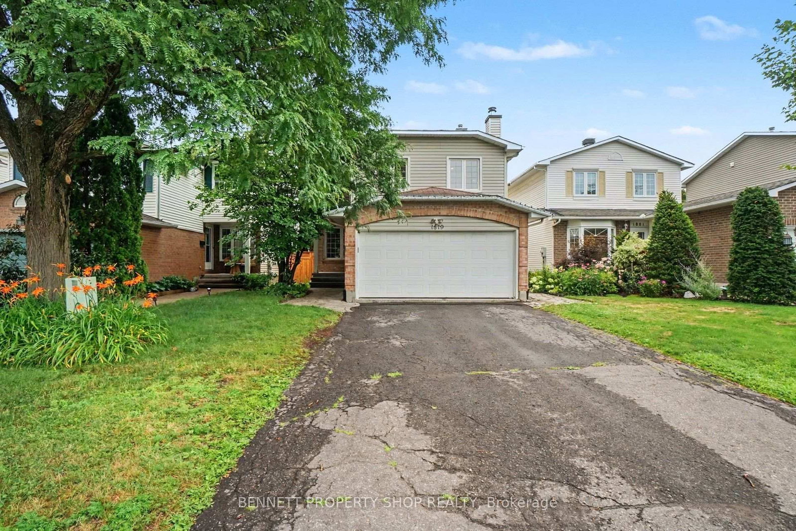Detached House for sale at 1879 Leclair Crescent, Orleans, Ontario, K1E 3S1 - Queenswood Heights South - MLS: X13801424