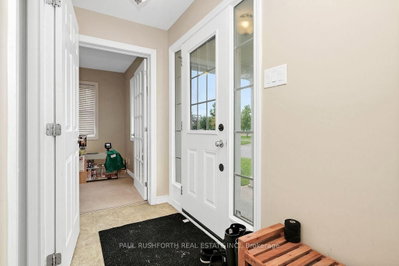69 Luminescence Way • Ottawa, ON photo 3