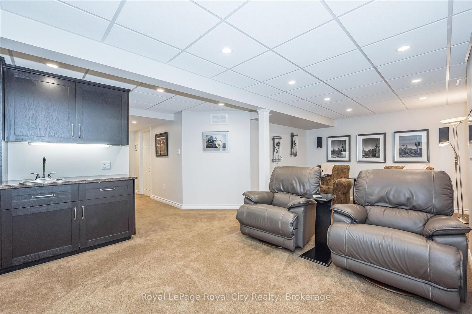 755 WILLOW Road • #10 • Guelph, ON photo 37