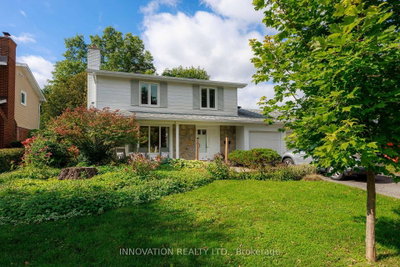 10 Welkin Crescent • Ottawa, ON photo 2