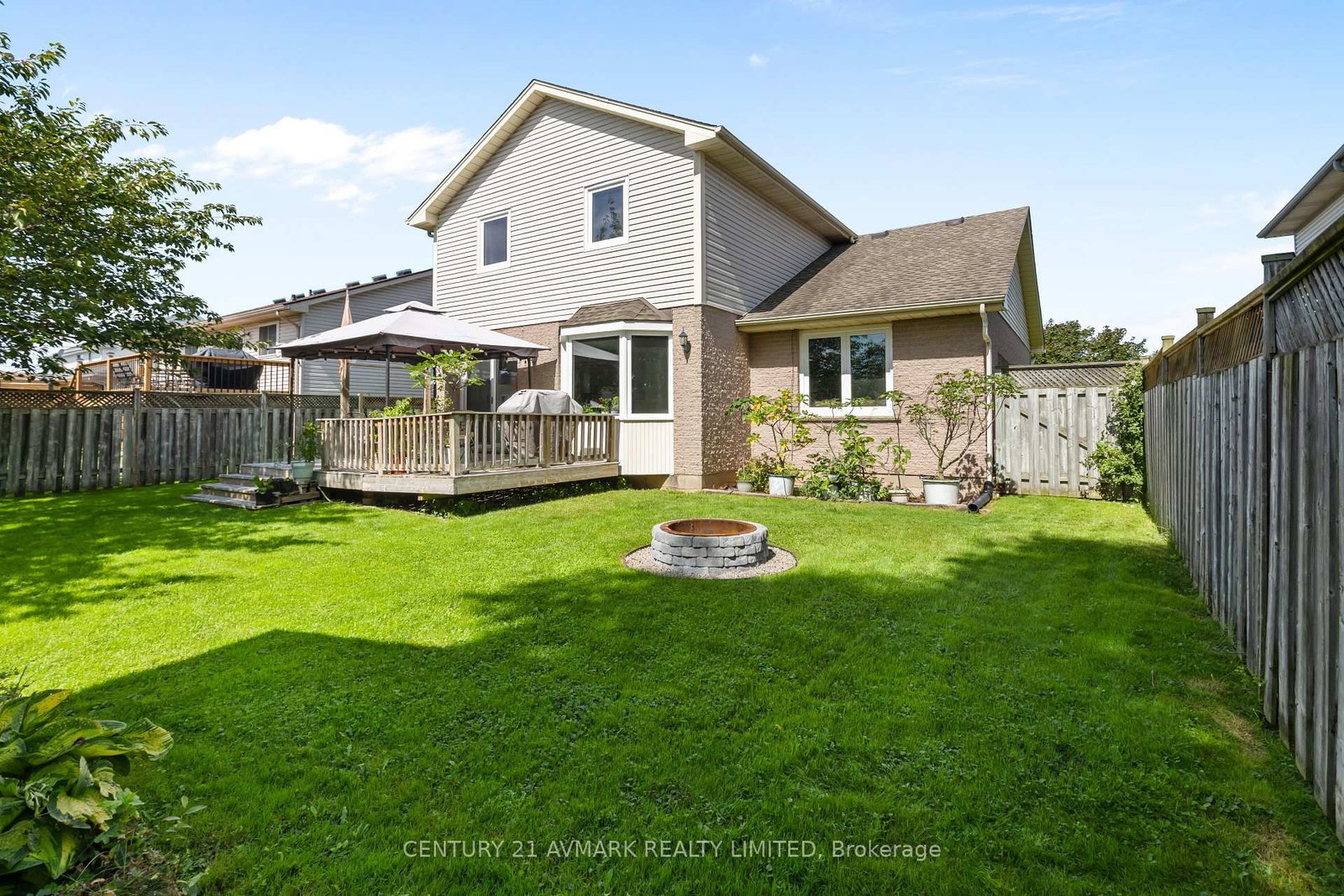 65 Wellandvale Drive • Welland, ON photo 32