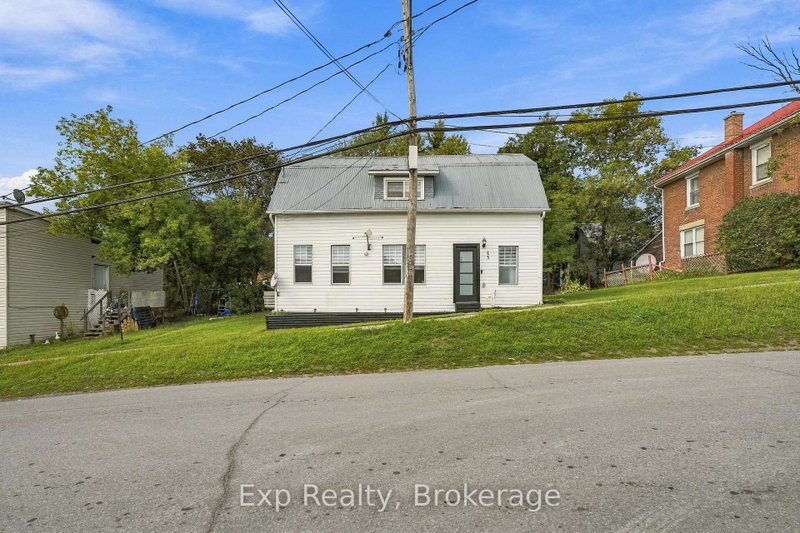 15 Madoc Street