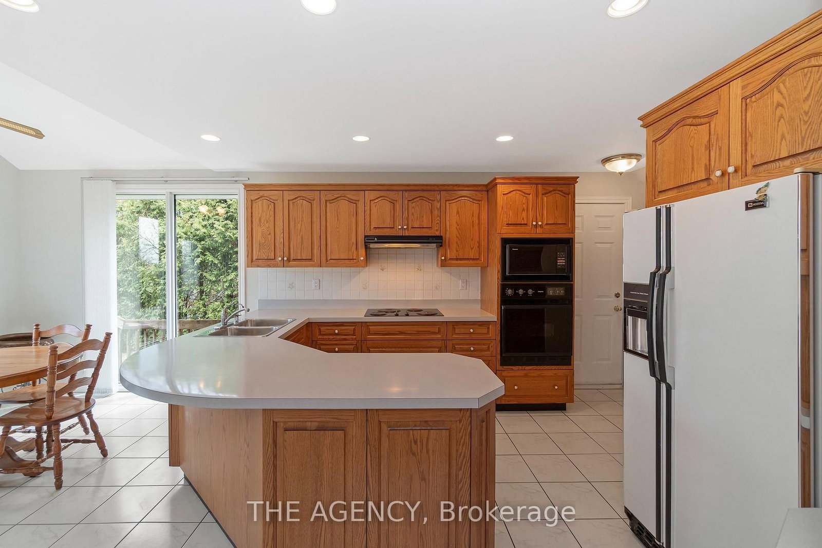 36 Buckingham Drive • Hamilton, ON photo 15