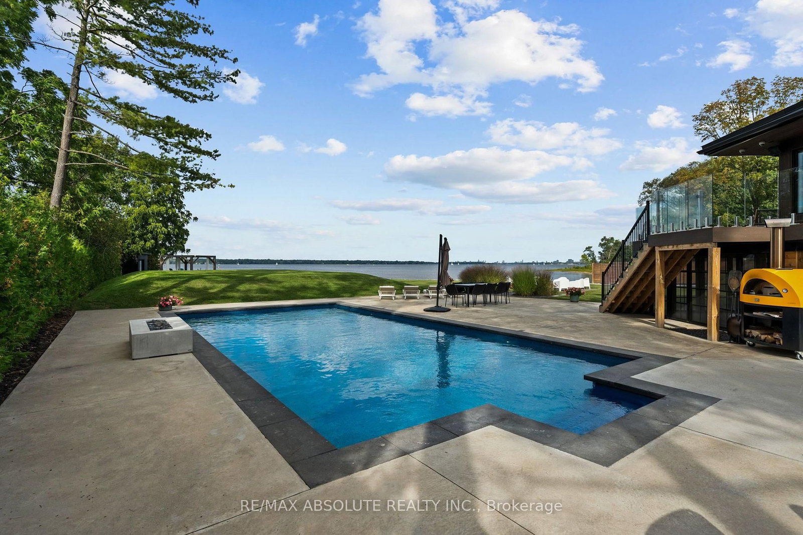227 Grandview Road • Ottawa, ON photo 41